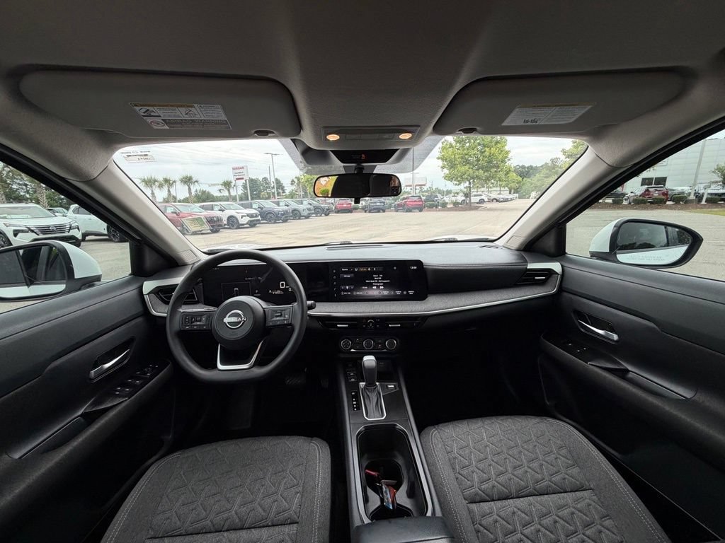 Certified 2025 Nissan Kicks SV w/ Illumination Package FWD image 23