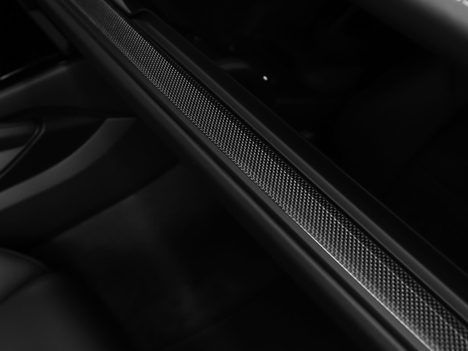 Certified 2025 Porsche Cayenne Turbo GT AWD/4WD image 34