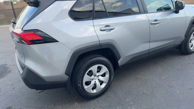 Used 2024 Toyota RAV4 LE FWD image 15