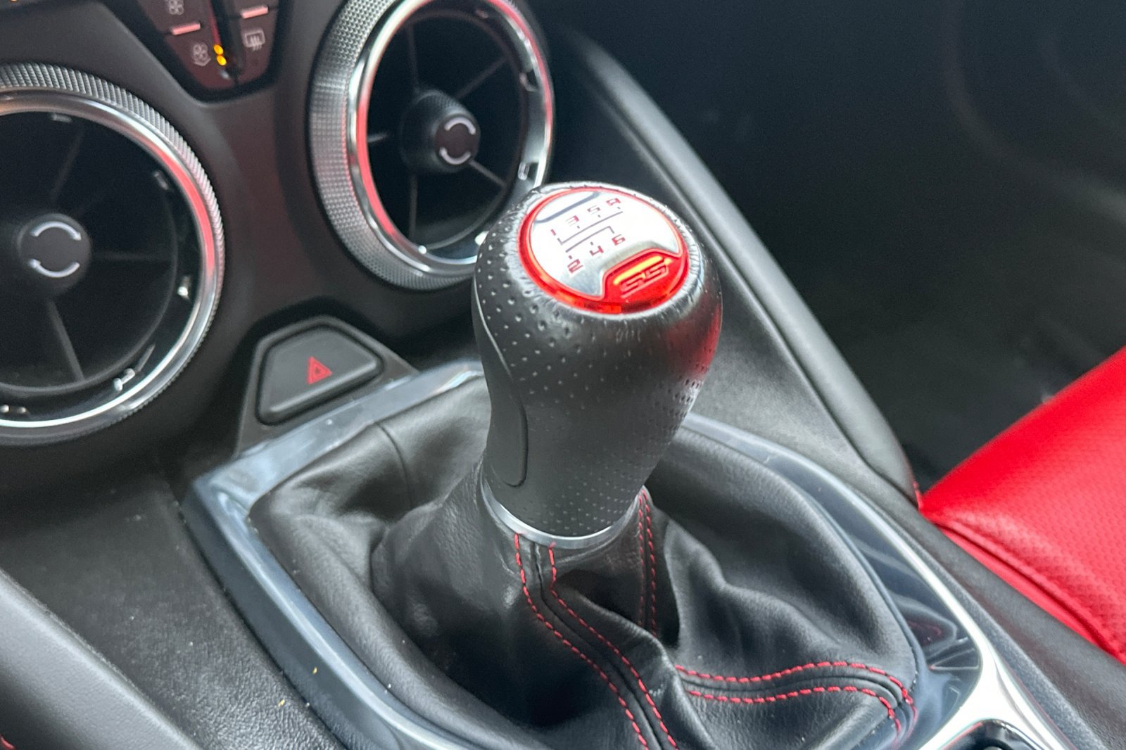 Used 2017 Chevrolet Camaro SS RWD image 32