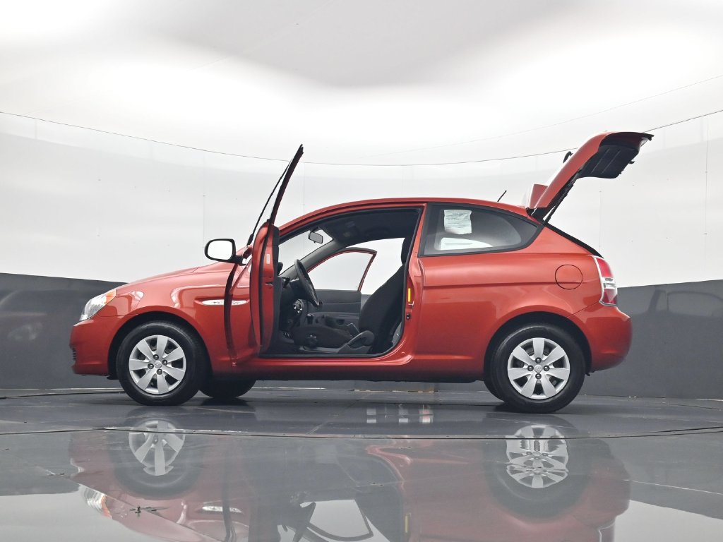 Used 2010 Hyundai Accent GS FWD image 35