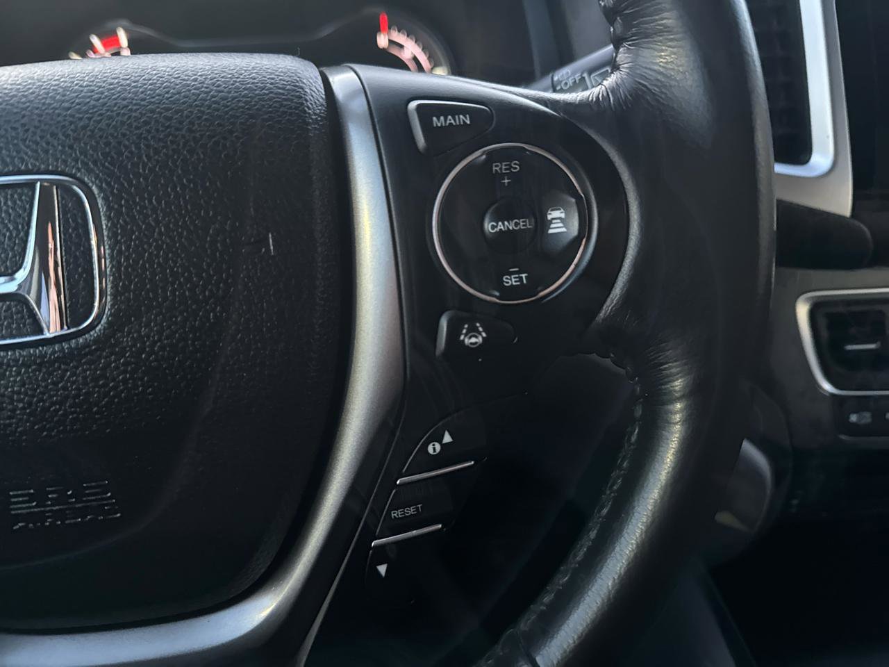 Used 2018 Honda Pilot EX-L image 29
