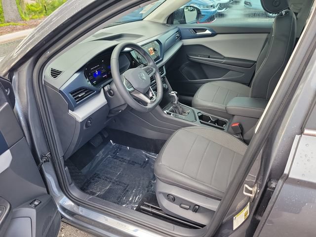 Certified 2023 Volkswagen Taos SE FWD image 16