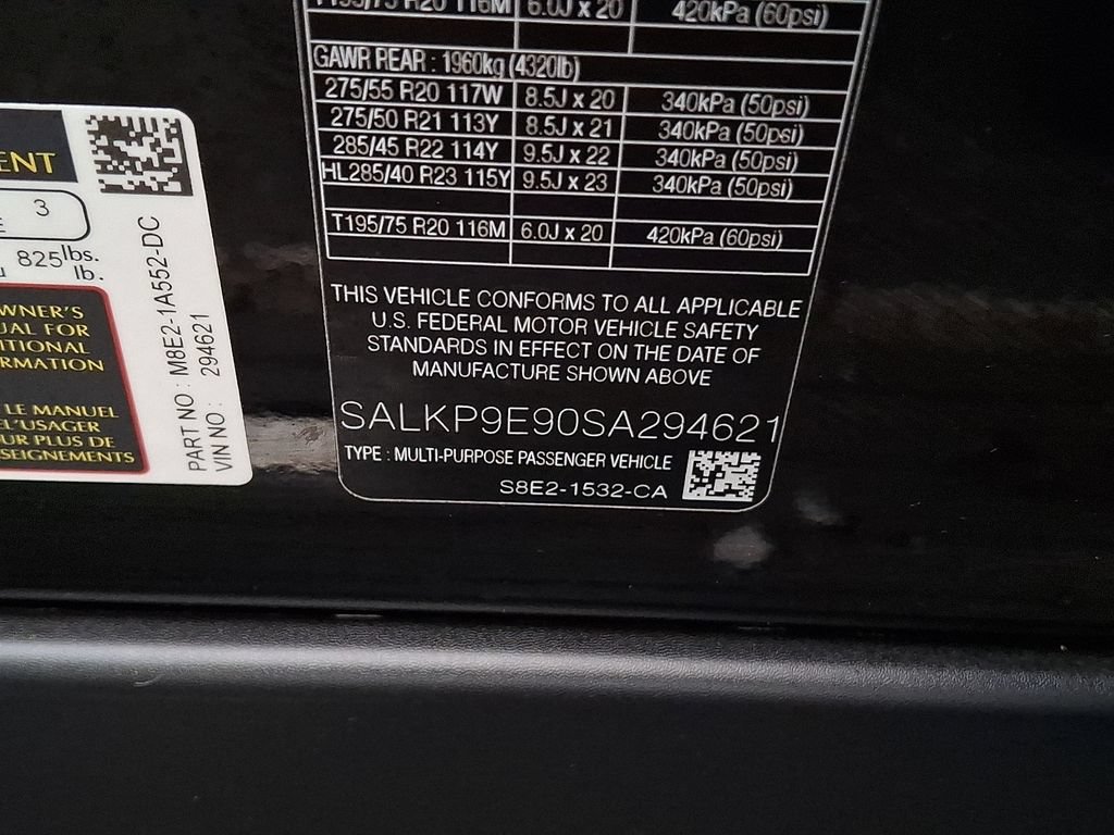 Used 2025 Land Rover Range Rover SE AWD/4WD image 25