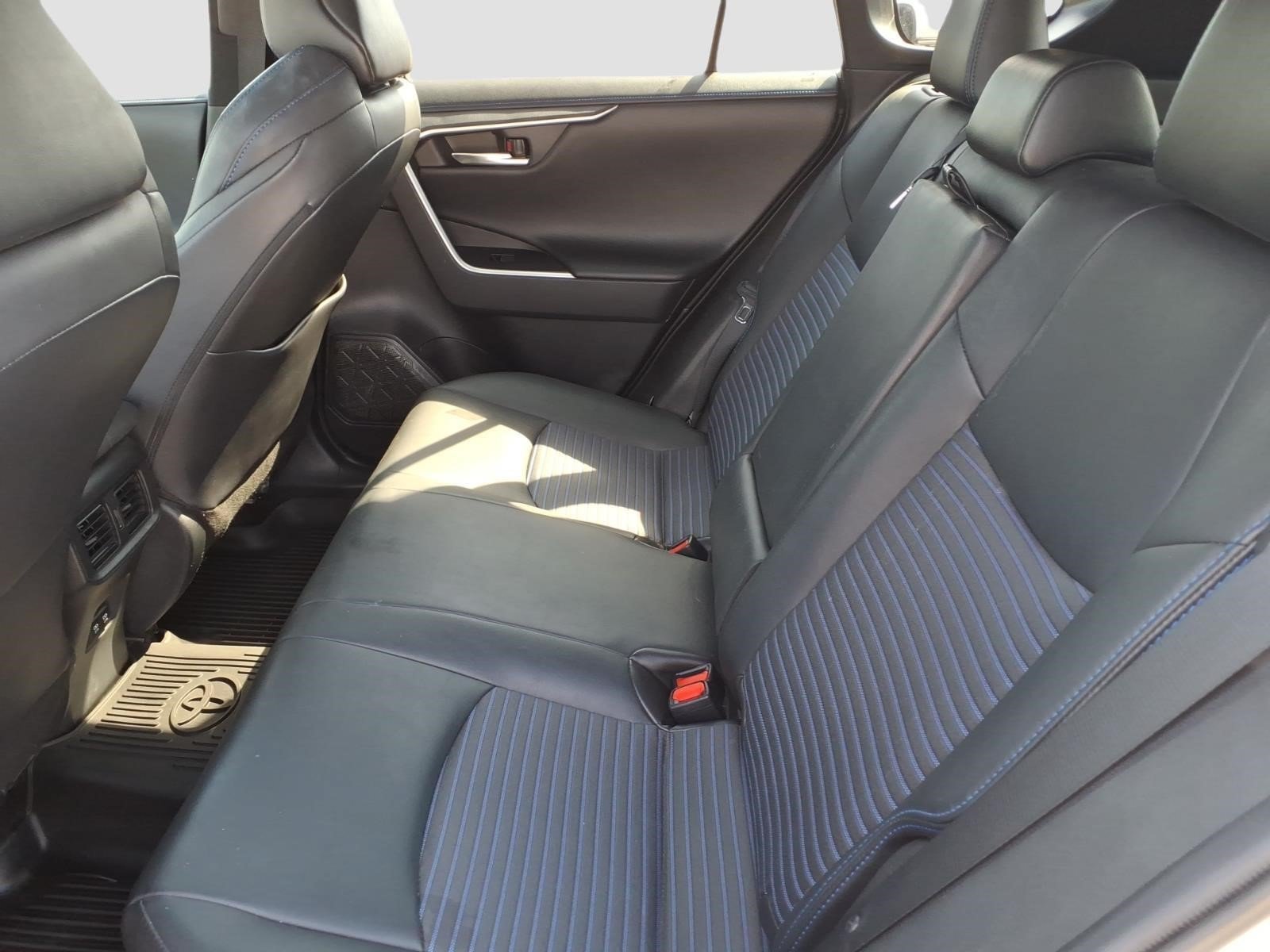 Used 2021 Toyota RAV4 XSE w/ Carpet Mat Package (TMS) AWD/4WD image 14