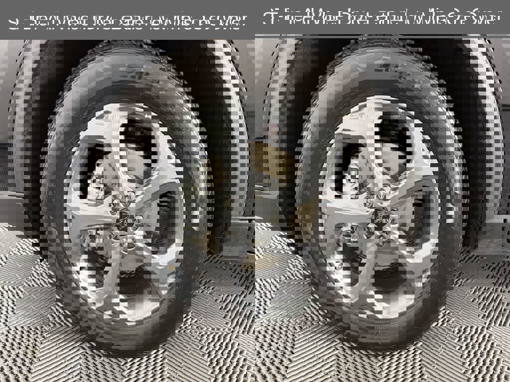 Used 2025 Ford Escape ST-Line image 17