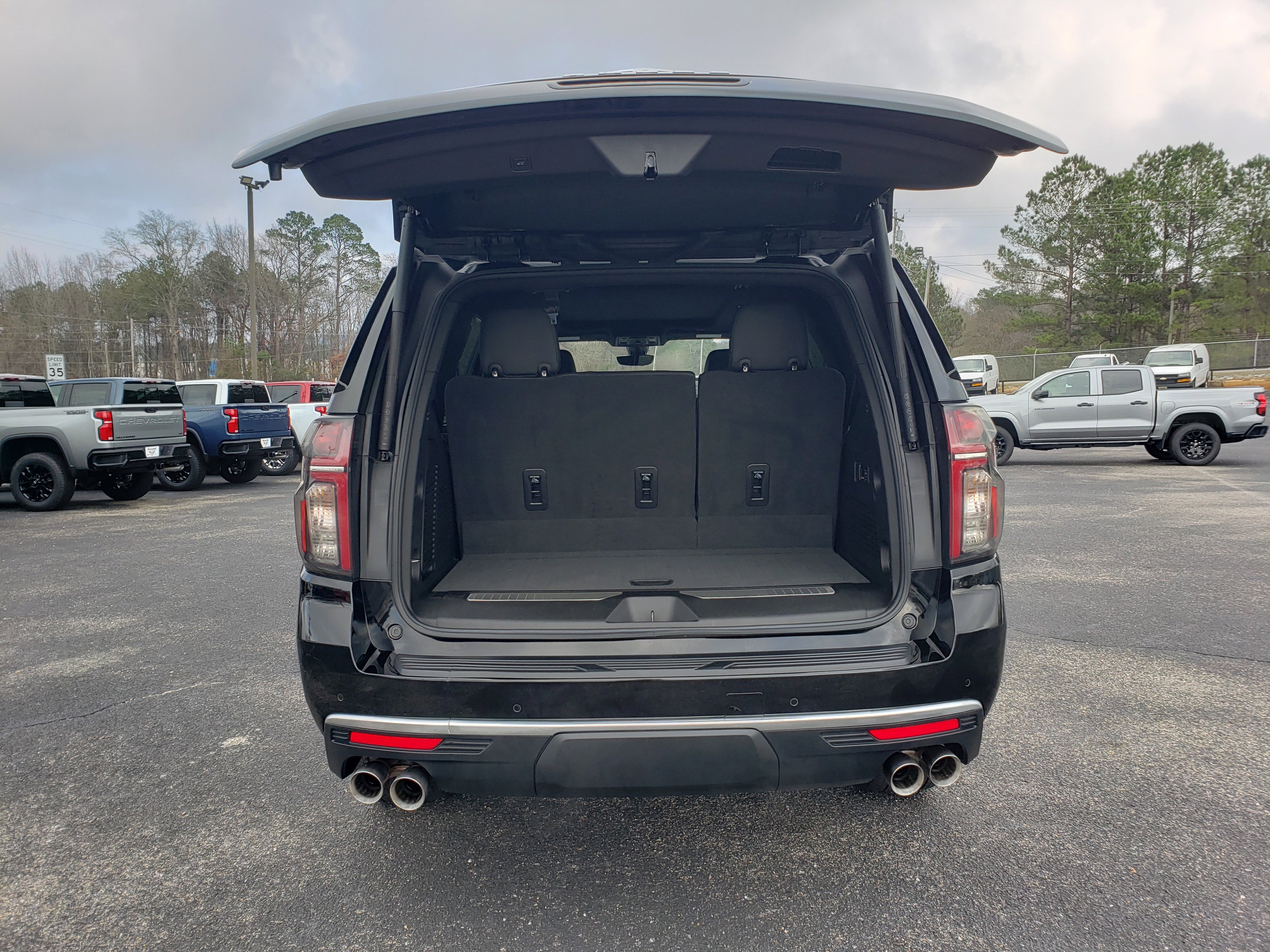 Used 2022 Chevrolet Tahoe High Country image 9