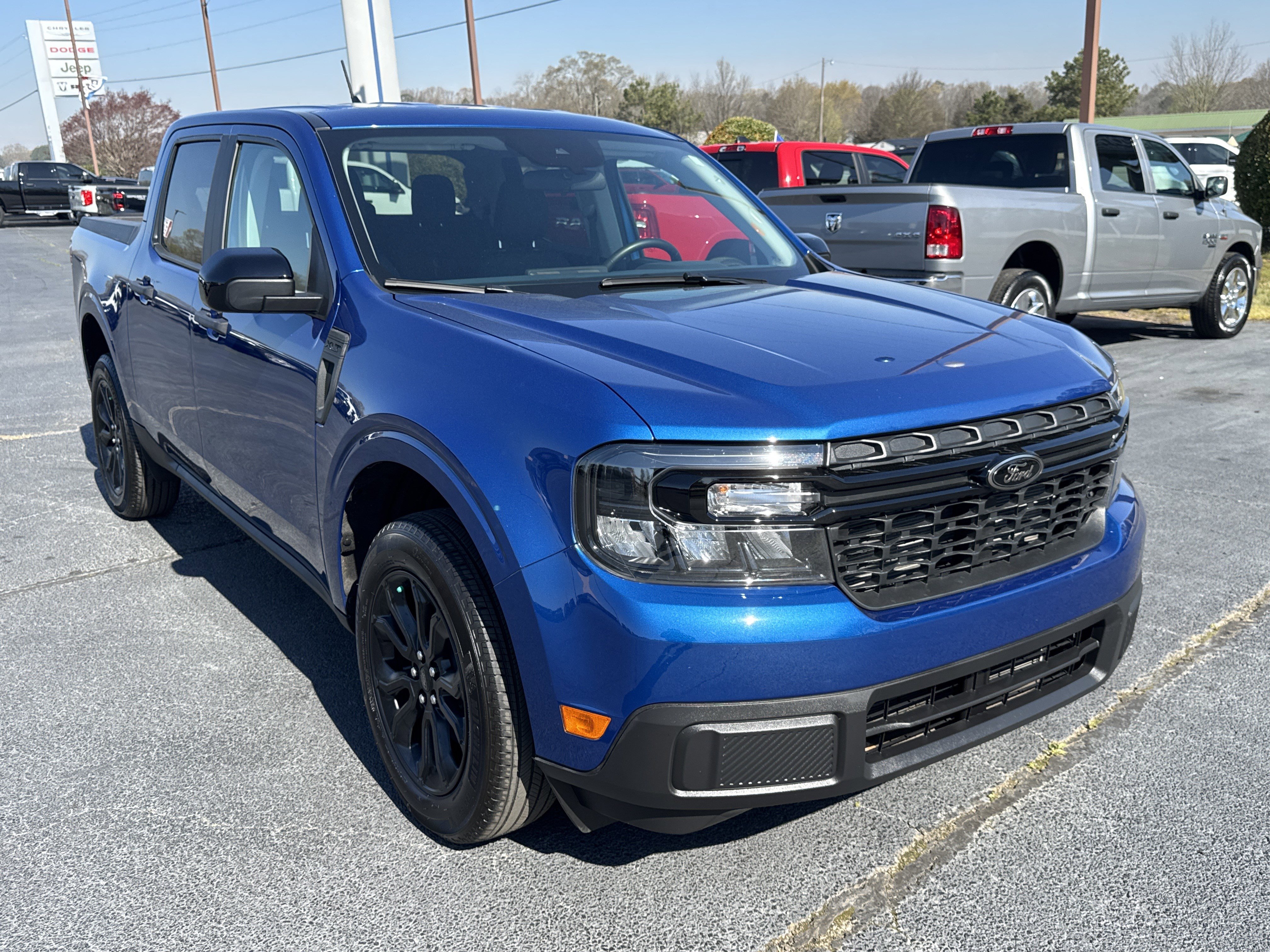 Certified 2024 Ford Maverick XLT w/ XLT Luxury Package FWD image 4