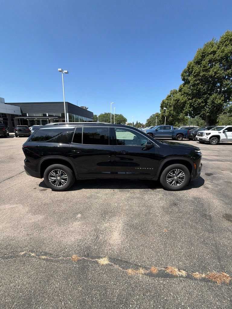 Used 2026 Chevrolet Traverse LT AWD/4WD image 12