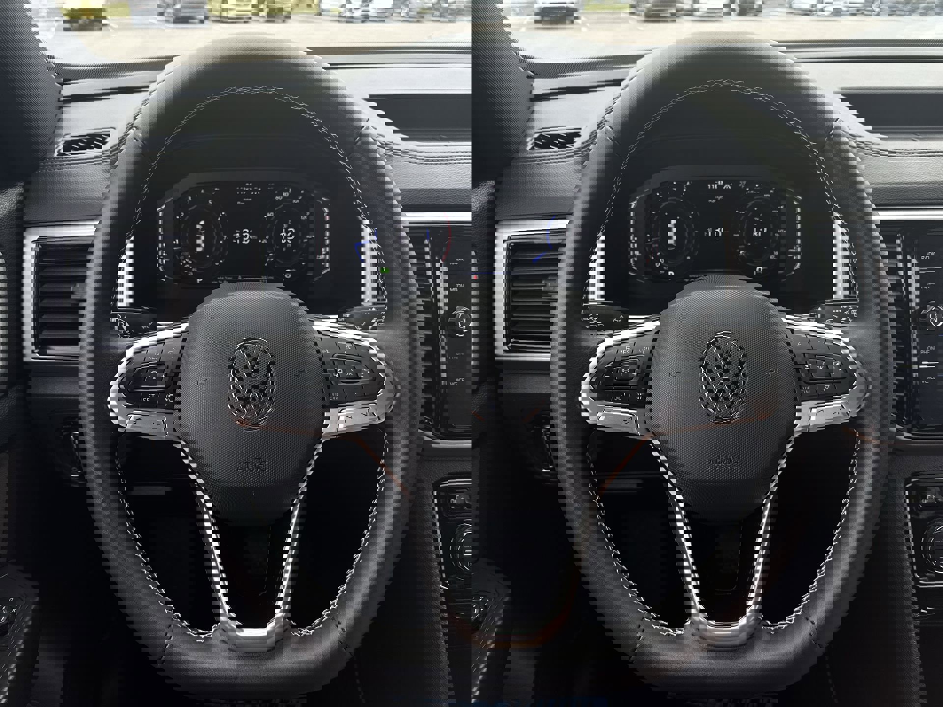 Used 2023 Volkswagen Atlas Cross Sport SE image 17