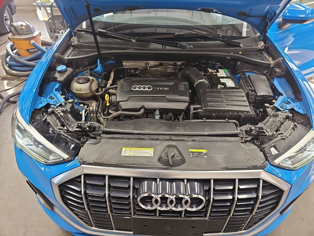 Used 2019 Audi Q3 2.0T Prestige AWD/4WD image 22