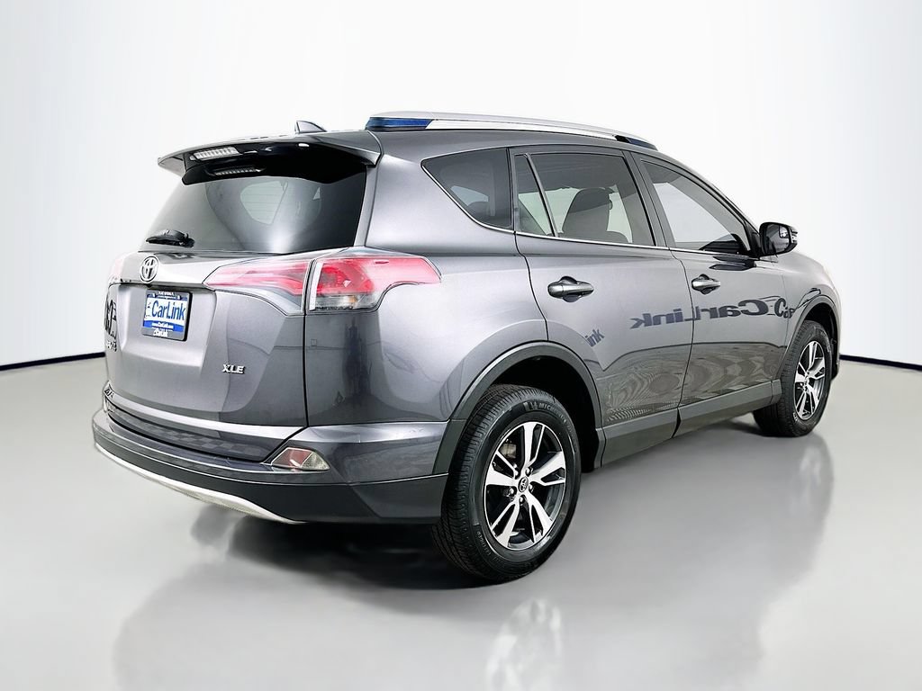 Used 2016 Toyota RAV4 XLE FWD image 8