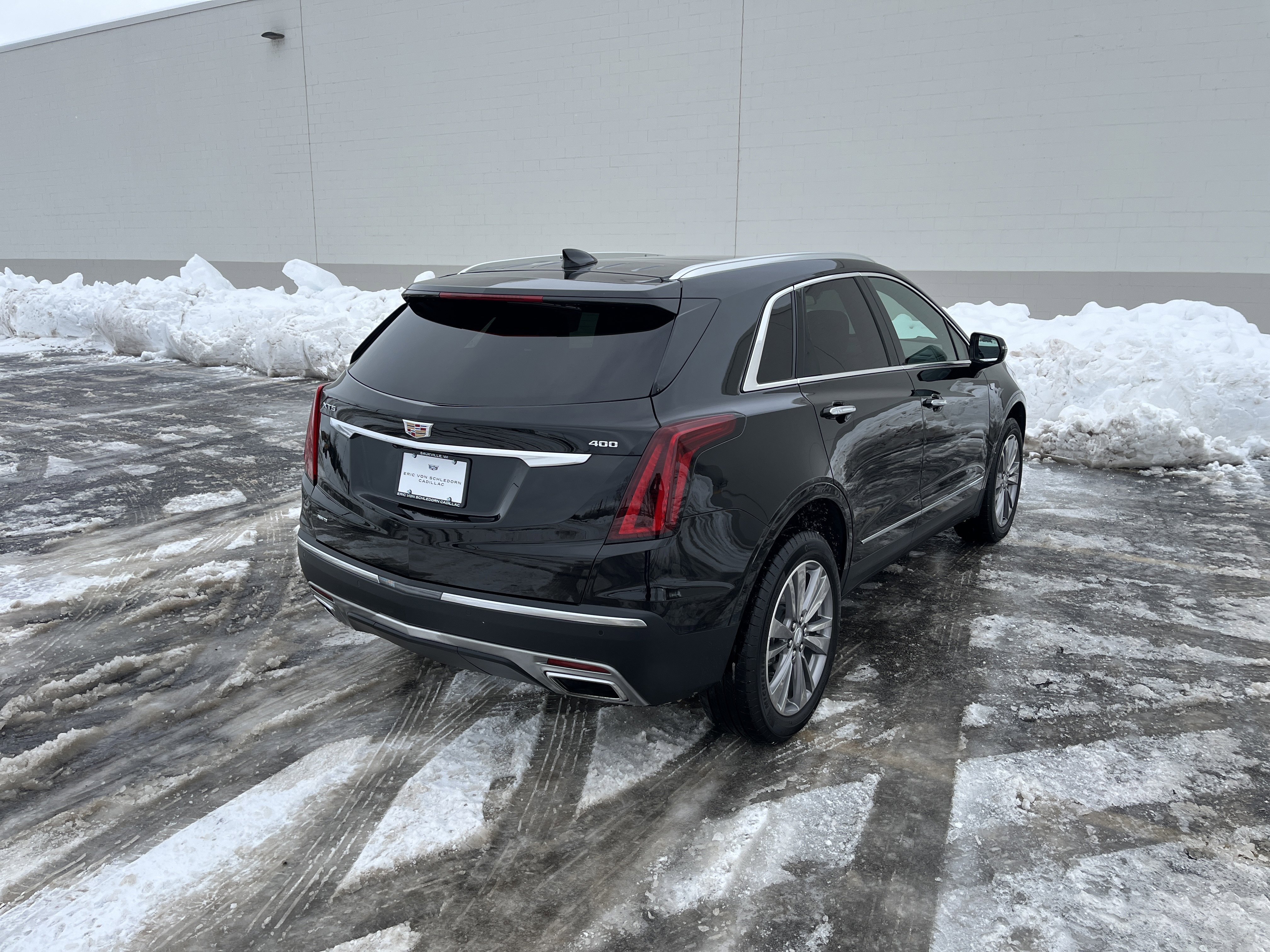 Used 2025 Cadillac XT5 Premium Luxury image 6