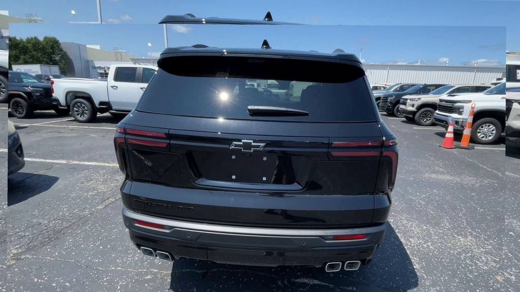 New 2026 Chevrolet Traverse LT w/ Midnight/Sport Edition AWD/4WD image 9