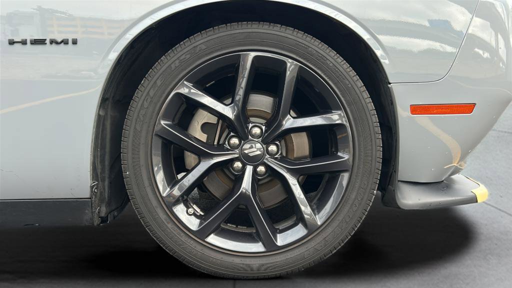 Used 2022 Dodge Challenger R/T w/ Blacktop Package RWD image 30