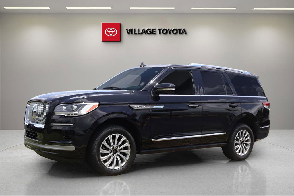 Used 2024 Lincoln Navigator Premiere AWD/4WD video 1