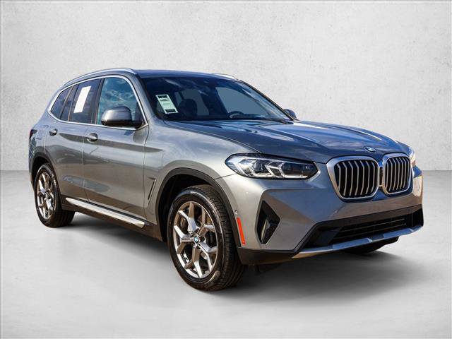 Used 2024 BMW X3 xDrive30i w/ Premium Package AWD/4WD image 3