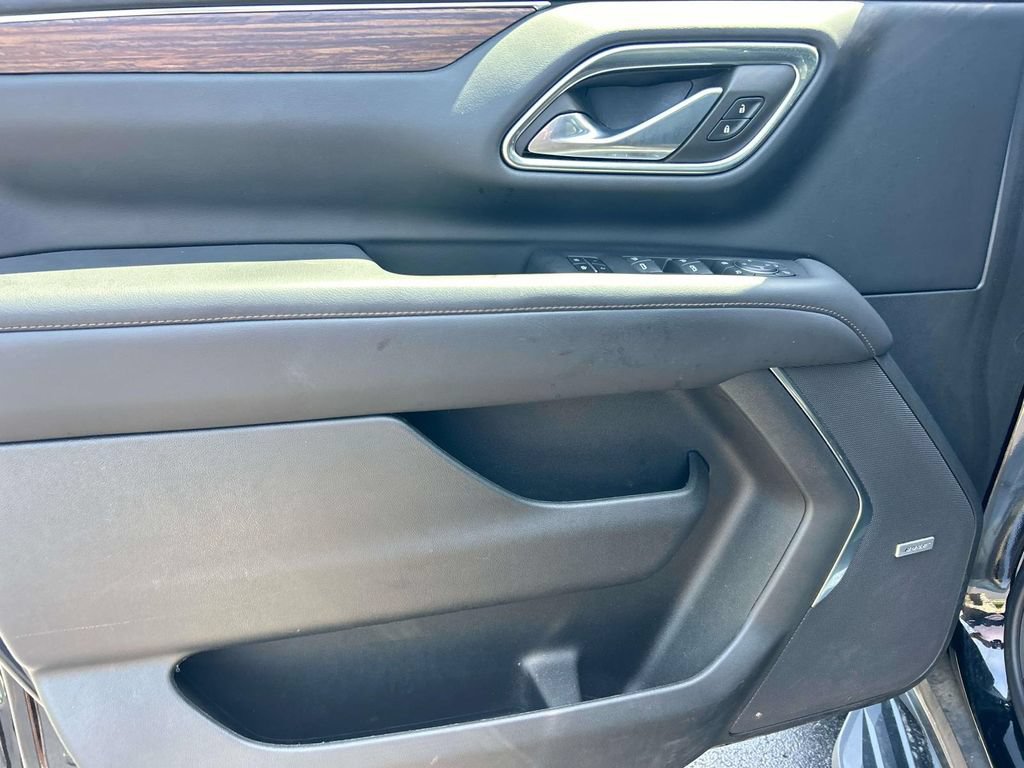 Used 2023 Chevrolet Tahoe High Country AWD/4WD image 24