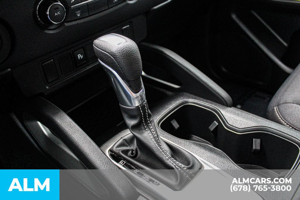 Used 2025 Nissan Frontier SV RWD image 35