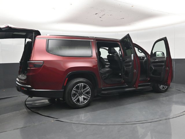 Used 2024 Jeep Wagoneer L Series II w/ Flexible Seating Group RWD image 58
