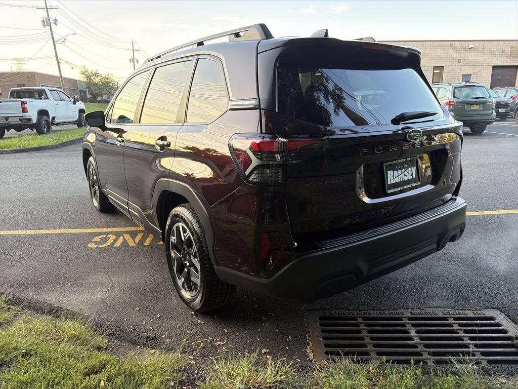 Used 2026 Subaru Forester Premium AWD/4WD image 6