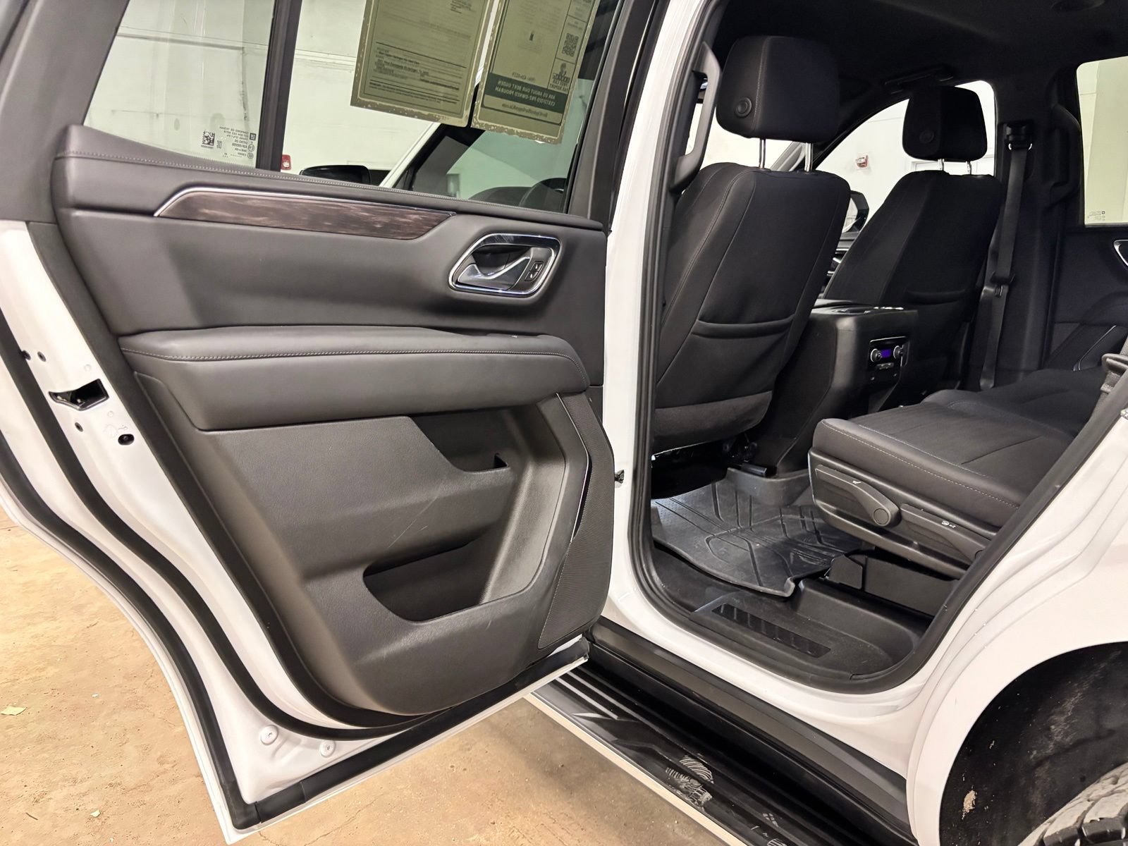 Used 2024 Chevrolet Tahoe LS w/ Driver Alert Package RWD image 18
