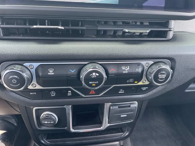 Used 2024 Jeep Wrangler Sport AWD/4WD image 27