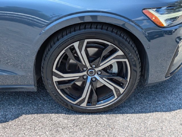 Certified 2024 Volvo S60 B5 Plus FWD image 14