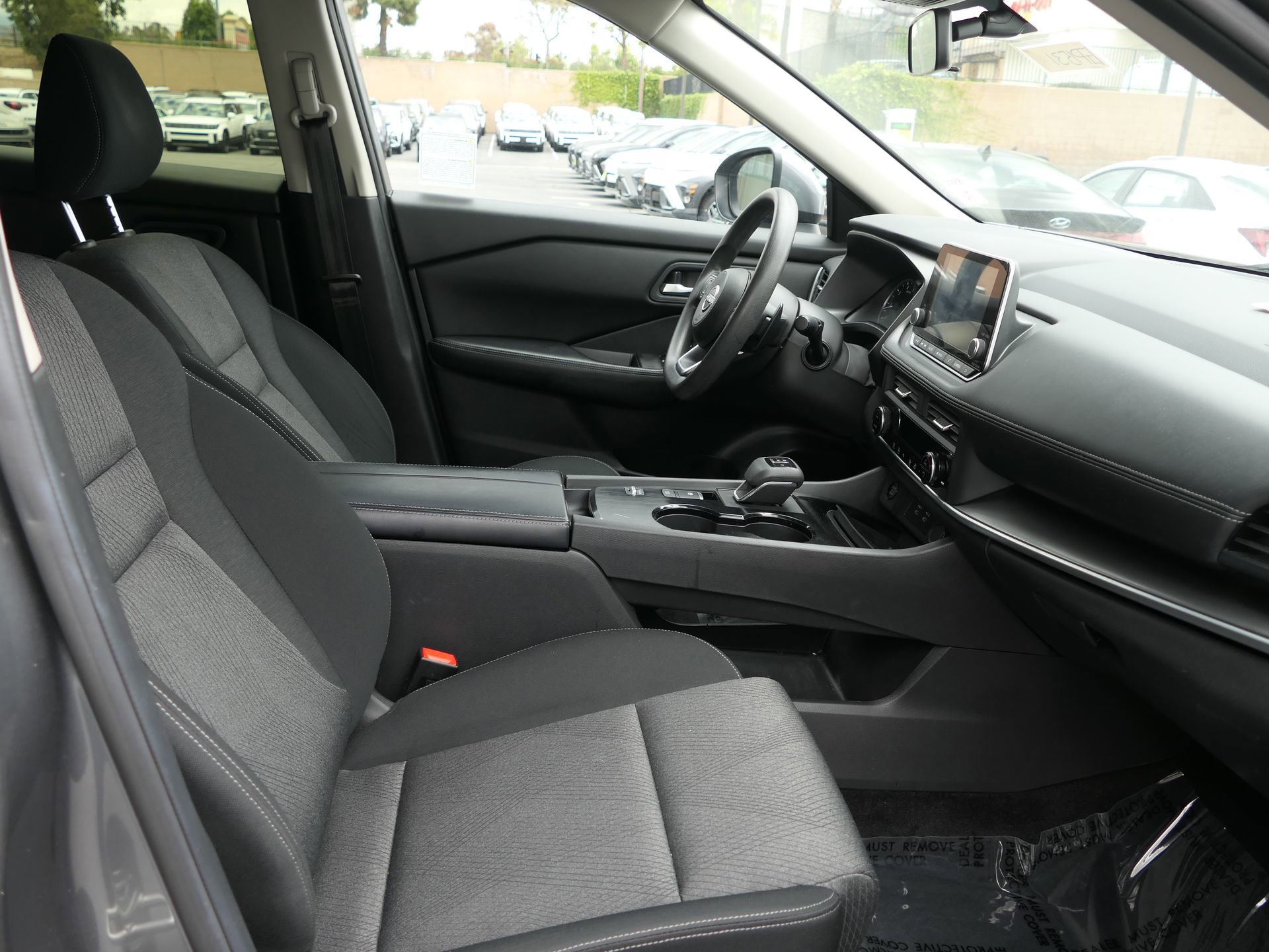 Used 2024 Nissan Rogue SV FWD image 26