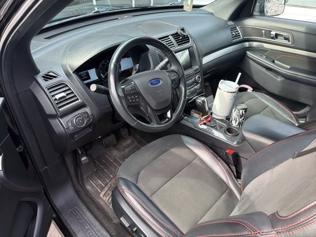 Used 2018 Ford Explorer XLT w/ Equipment Group 202A image 2