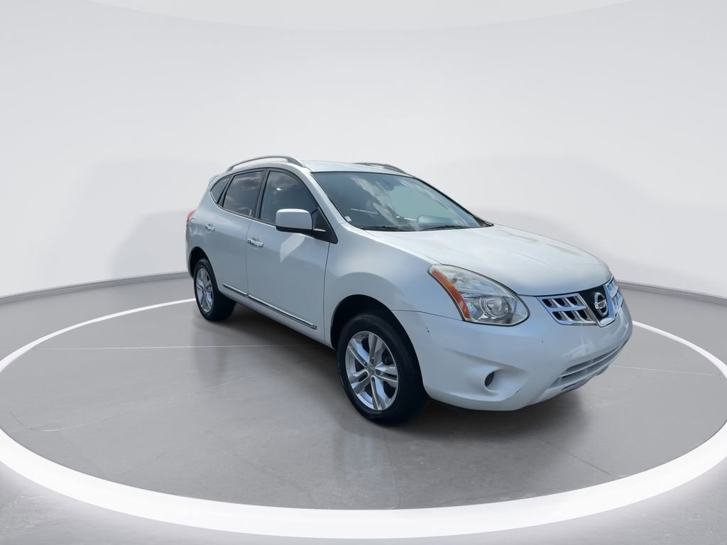 Used 2012 Nissan Rogue SV image 2