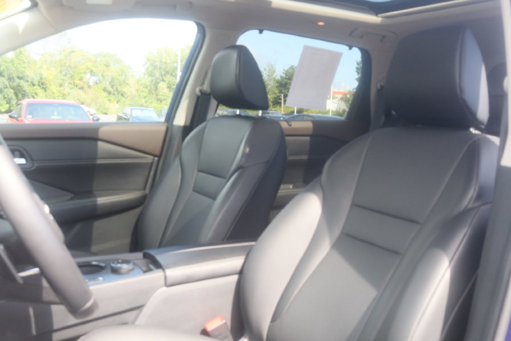 Used 2023 Nissan Rogue SV w/ SV Premium B Package AWD/4WD image 18
