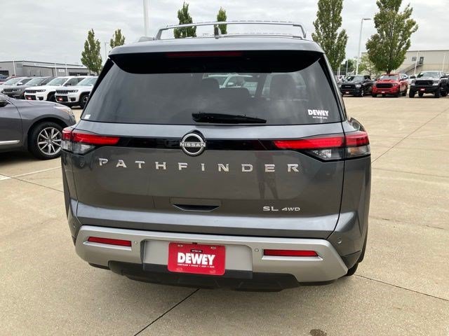 Used 2025 Nissan Pathfinder SL AWD/4WD image 7
