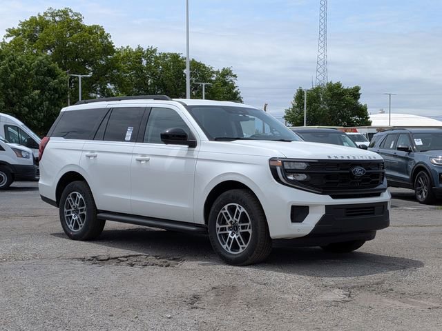 New 2026 Ford Expedition Active RWD image 2