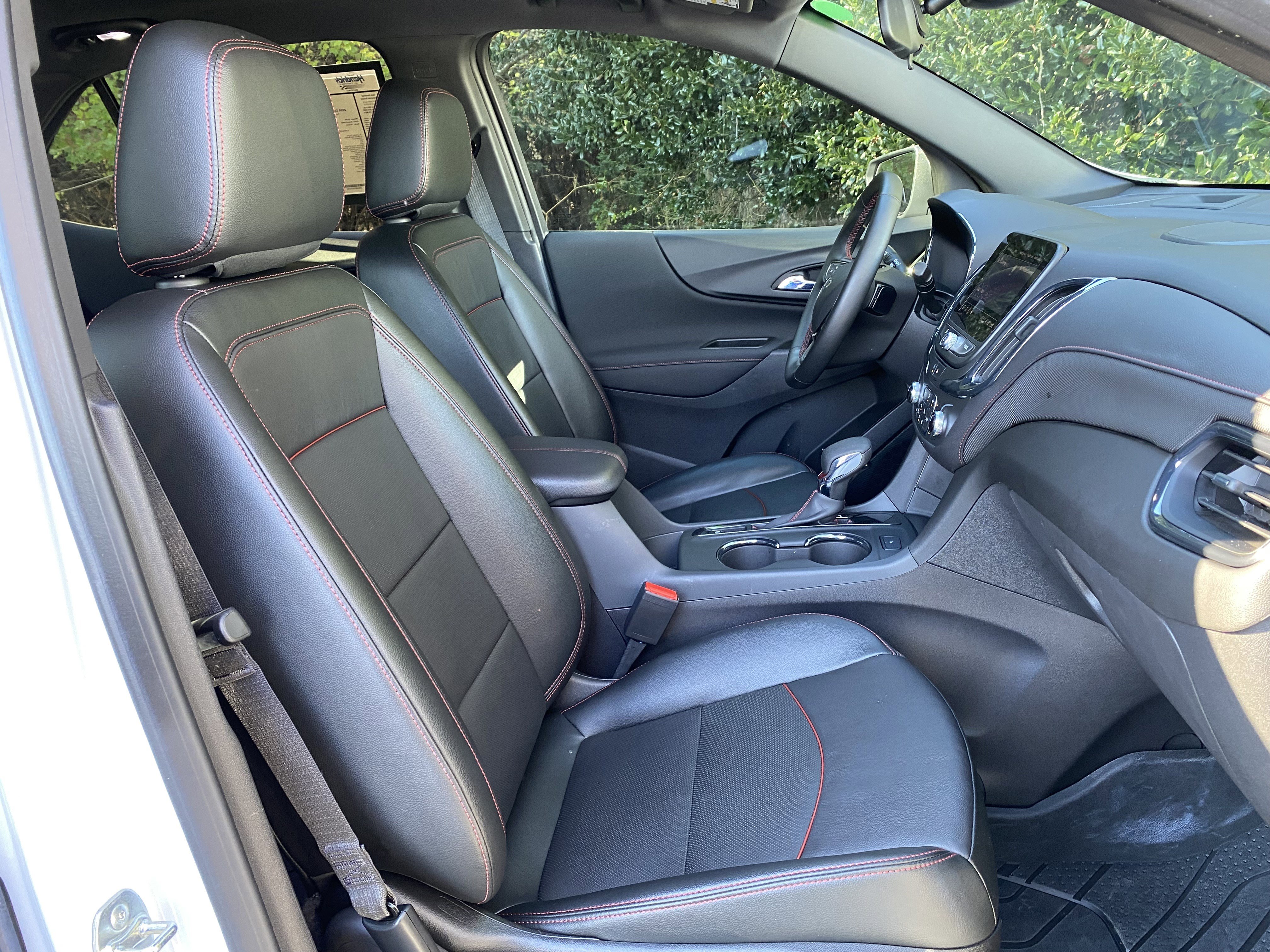 Used 2024 Chevrolet Equinox RS w/ RS Leather Package image 34