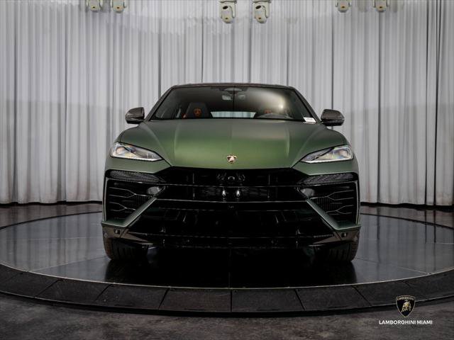 Used 2026 Lamborghini Urus SE AWD/4WD image 2
