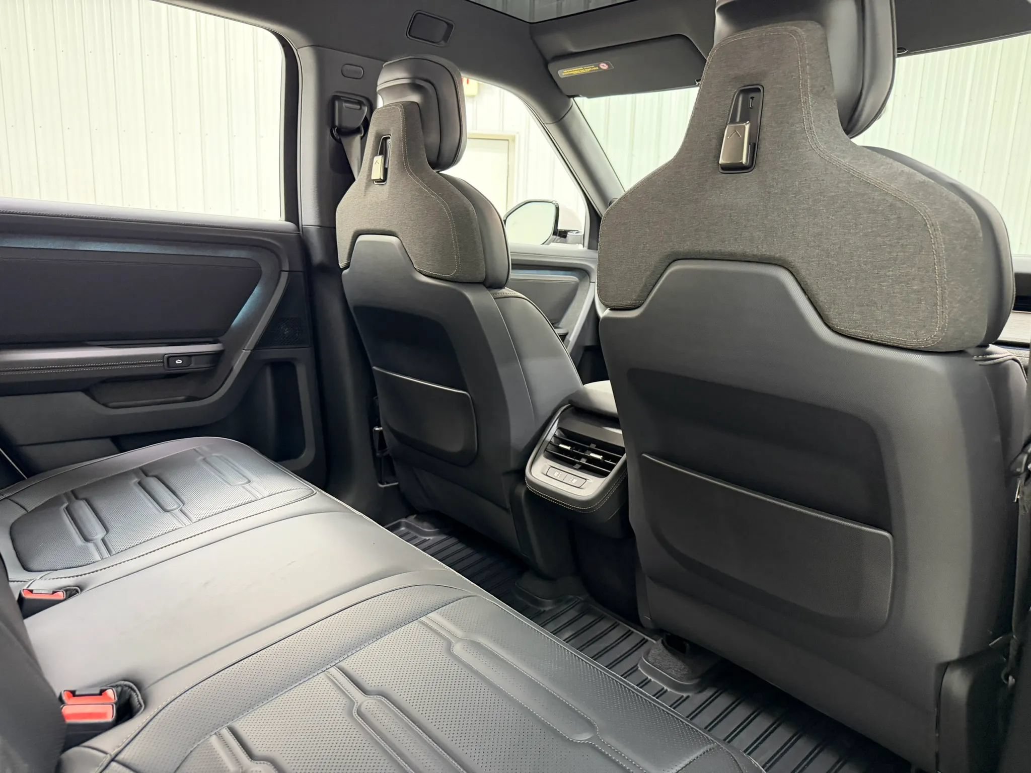 Used 2027 Rivian R2 Performance AWD/4WD image 18