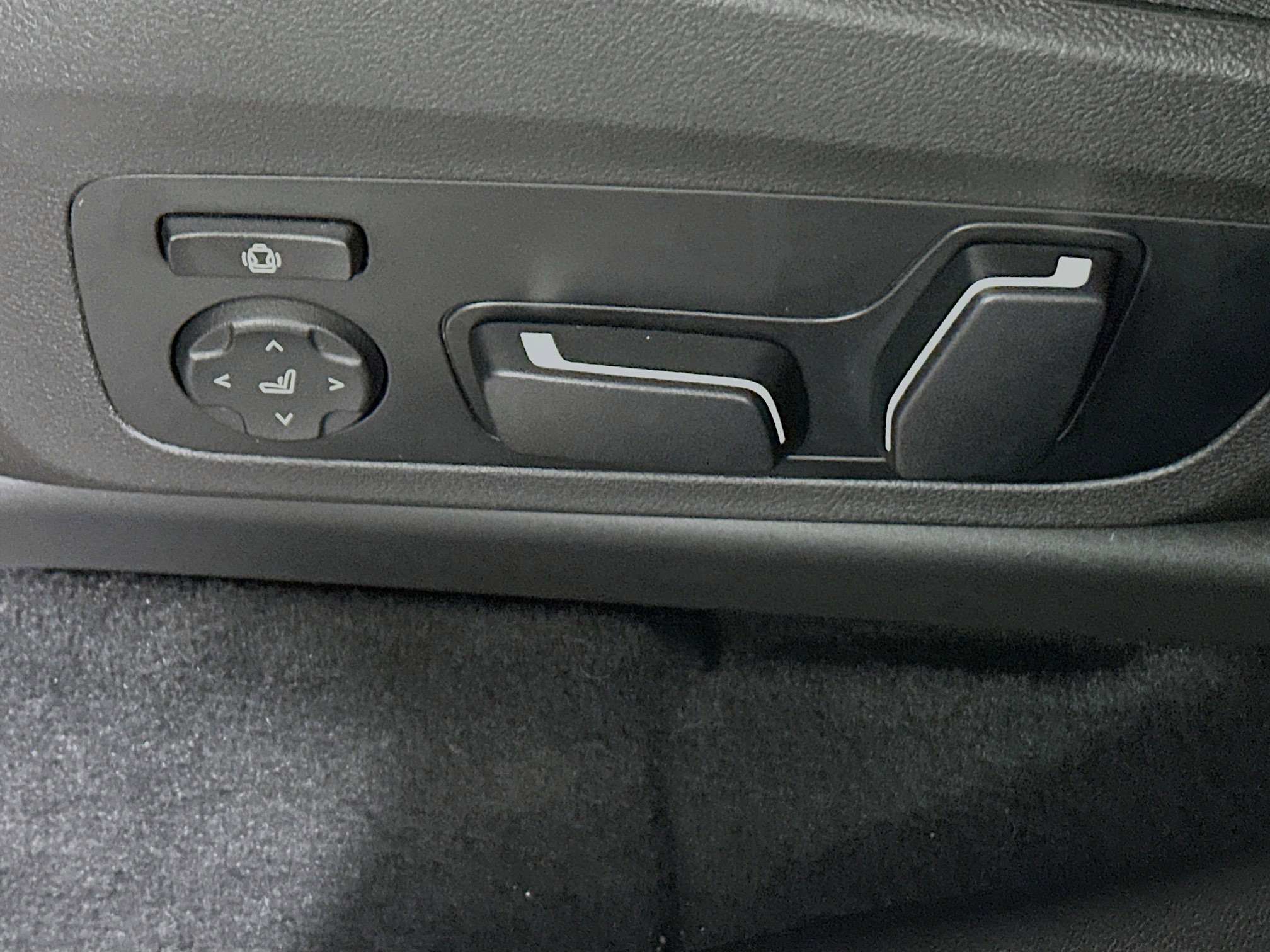 Used 2024 BMW X3 M w/ Competition Package image 13