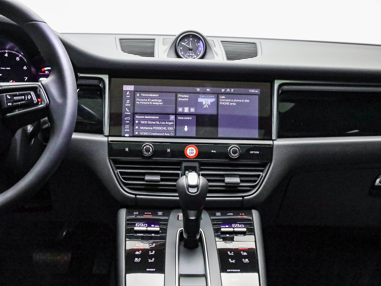 Certified 2026 Porsche Macan AWD/4WD image 14