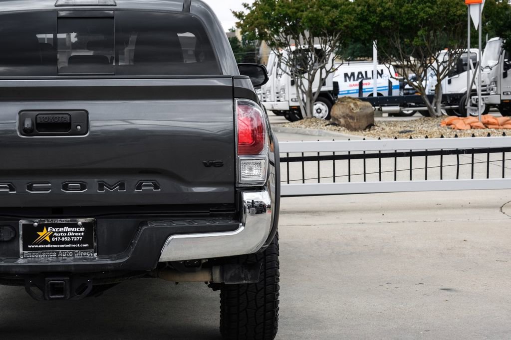 Used 2021 Toyota Tacoma TRD Off-Road AWD/4WD image 47