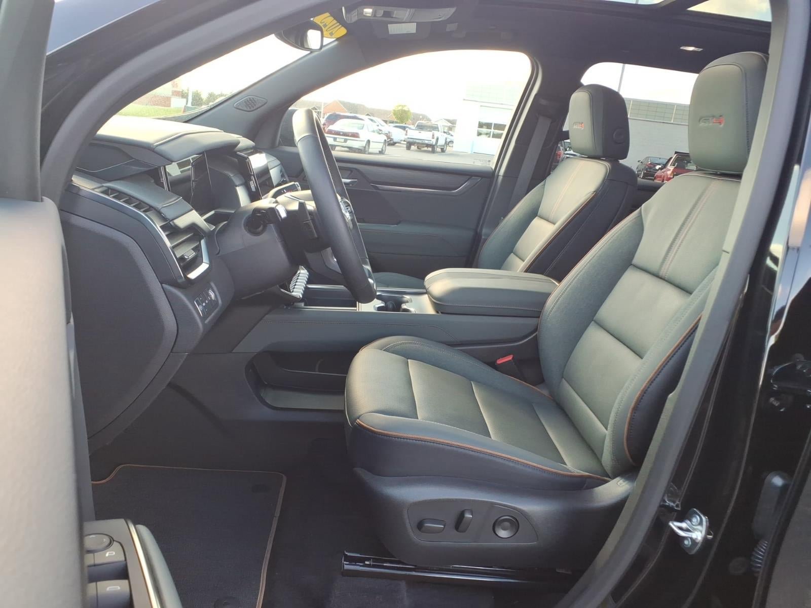 Certified 2025 GMC Acadia AT4 w/ Luxury Package AWD/4WD image 8