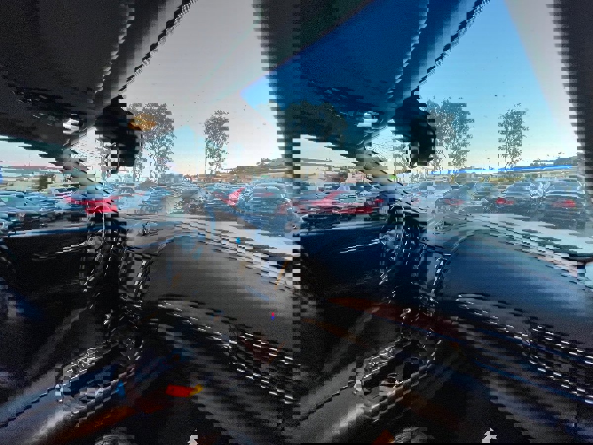 Used 2017 Maserati Levante w/ Sport Package image 12