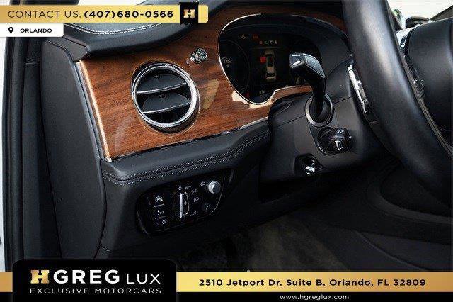 Used 2022 Bentley Bentayga AWD/4WD image 36