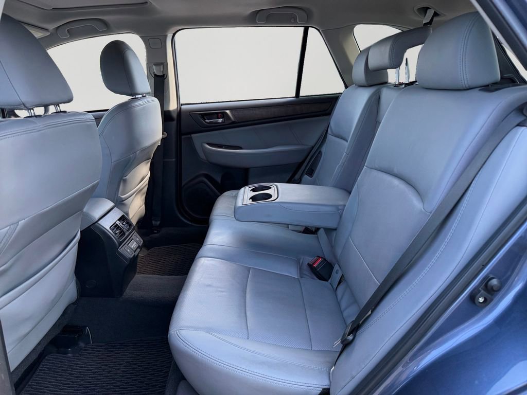 Used 2018 Subaru Outback 3.6R Limited AWD/4WD image 12