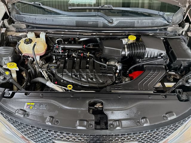 Used 2017 Chrysler Pacifica LX FWD image 29