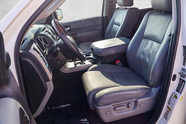 Used 2015 Toyota Sequoia Platinum AWD/4WD image 12