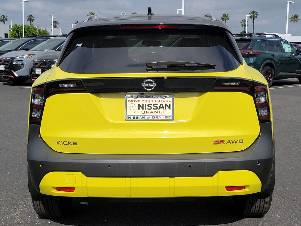 New 2025 Nissan Kicks SR image 19