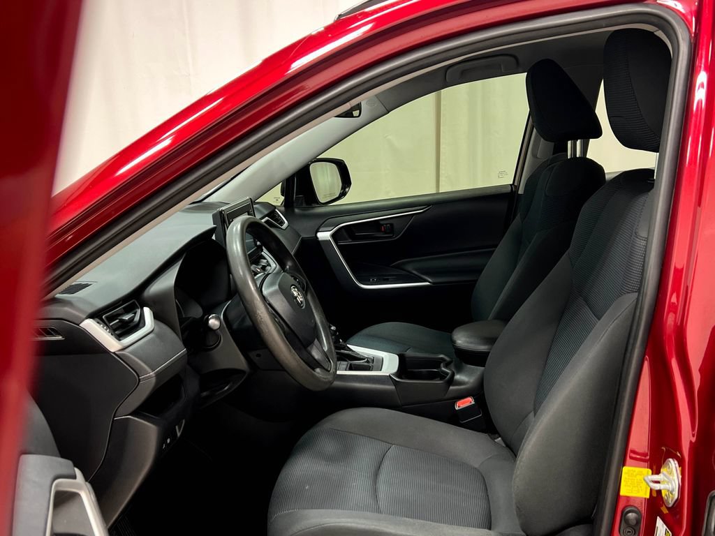 Used 2019 Toyota RAV4 LE w/ All Weather Liner Package AWD/4WD image 12