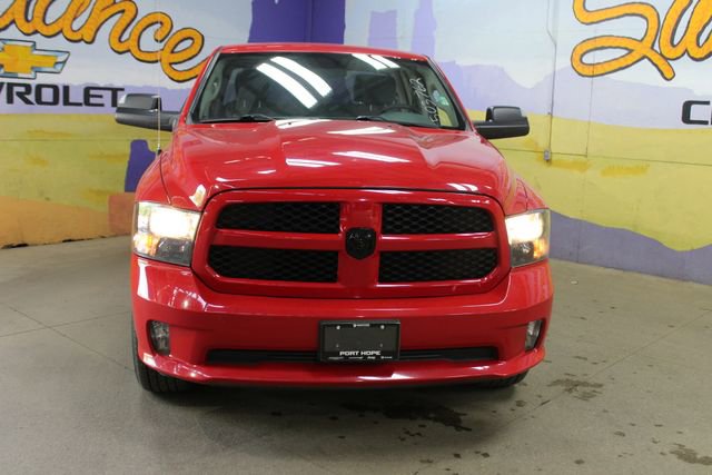 Used 2019 RAM 1500 Express w/ Wheel & Sound Group AWD/4WD image 3