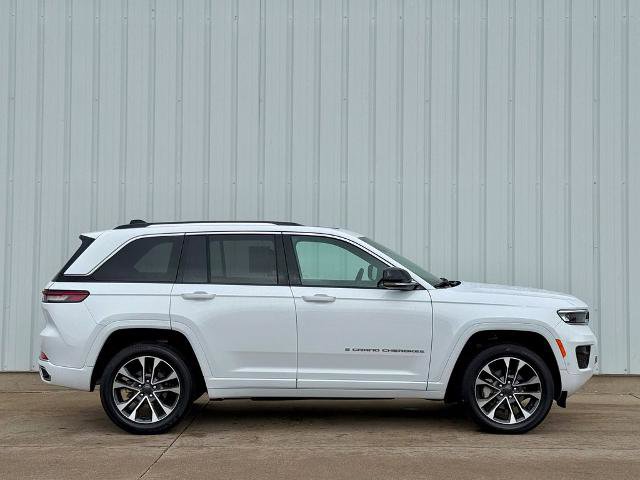 Used 2023 Jeep Grand Cherokee Overland w/ Luxury Tech Group IV image 6
